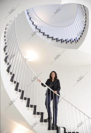 Entrevista a Pilar Ruiz presidenta de la Escuela Universitaria de Artes y...