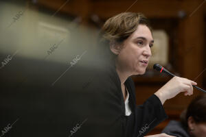 Pleno en el ayuntamiento de Barcelona. En la imagen, la alcaldesa Ada Colau