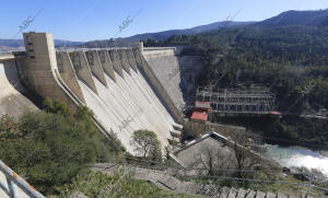 Reportaje de sequía. Pantanos y embalses. Embalse de Iznájar