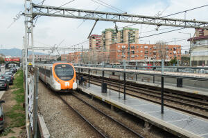 Renfe y Adif han anunciado el proyecto de soterrar las vías en Hospitalet y...