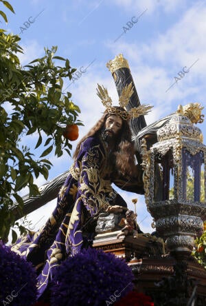 Procesión de la Hermandad de Jesús Caído, desde la iglesia de San Cayetano