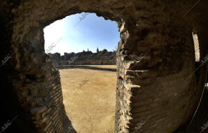 Reportaje sobre las ruinas de Itálica, candidata a patrimonio mundial de la...