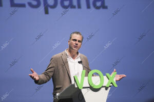 Presentación de candidatos del partido de VOX, Francisco Serrano, Javier Ortega...