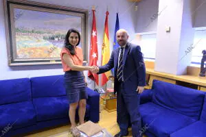 El presidente de la Asamblea de Madrid Juan Trinidad, se reúne con la...