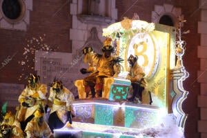 Cabalgata de Reyes Magos del ateneo A su paso por Triana