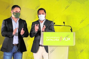 Santiago Abascal e Ignacio Garriga celebran los resultados de Vox en las...