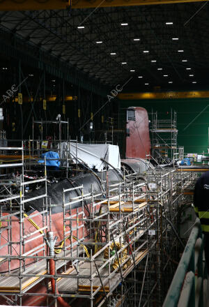 Últimos trabajos de construcción del nuevo submarino S-81 Isaac Peral antes de...