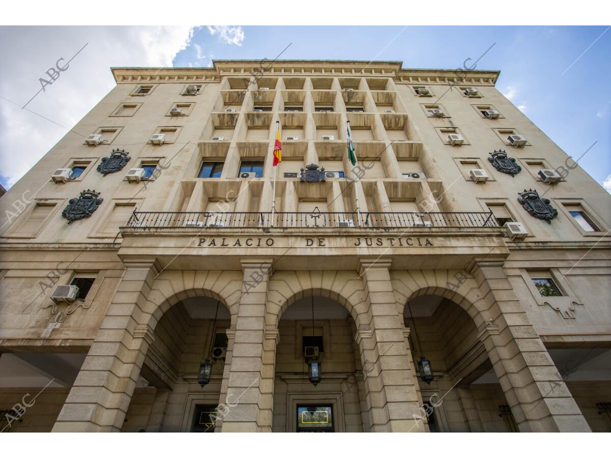 Reportaje sobre el edificio de la Audiencia Provincial de Sevilla y sus ...
