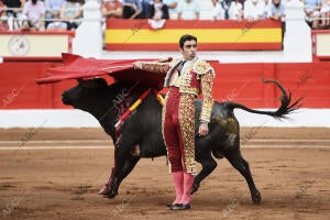 Miguel Ángel Perera toreando en la plaza de Cuatro Caminos, donde cosechó un...