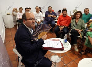 El ministro de Cultura, Miquel Iceta, se reúne con representantes culturales en...