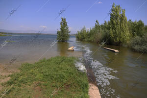Situación hidráulica con agua en abundancia en el embalse de Valmayor, en la...