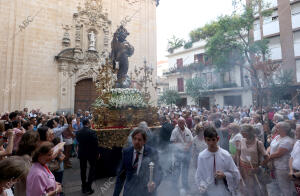 Procesión del Sagrado Corazón de Jesús desde la iglesia de San Hipólito