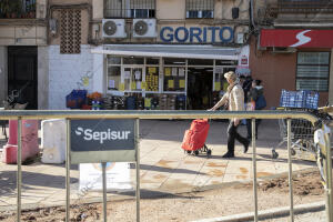 Comercios de la Avenida de Trassierra afectados por las obras