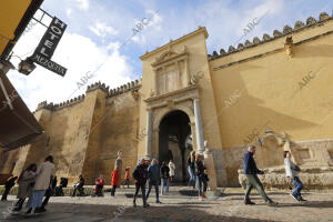 En la imagen, la <strong>puerta</strong> de Santa Catalina