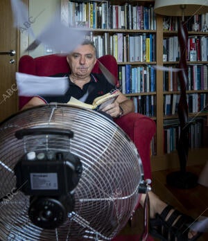 Entrevista a Manuel Vilas para la serie «Que corra el aire»