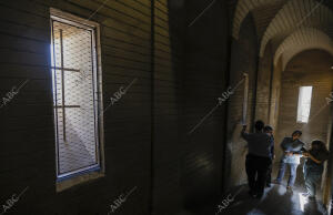 Los ventanales de la torre incorporan unas rejas que no afectan a su estética...