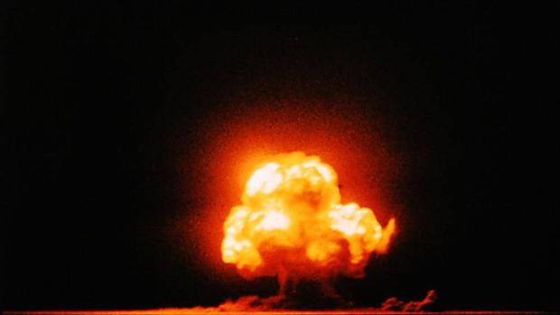 Explosión de la bomba termonuclear Ivy Mike (1 de noviembre de 1952)