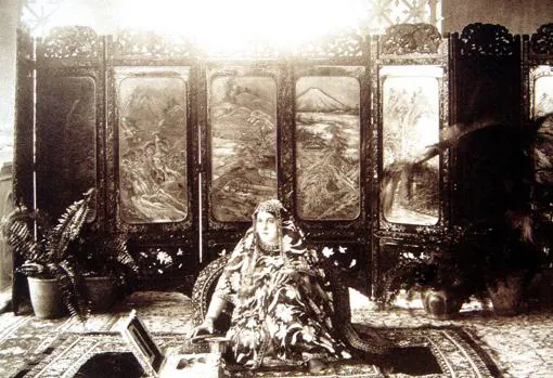 La maharaní vestida de manera oriental