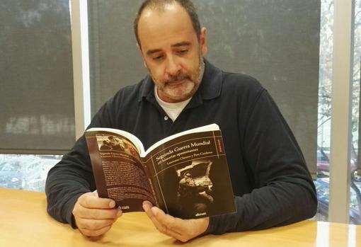 Pere Cardona, coator del libro y fundador de Historias Segunda Guerra Mundial