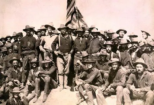 Imagen de los "Rough Riders", en el centro, Teddy Roosevelt