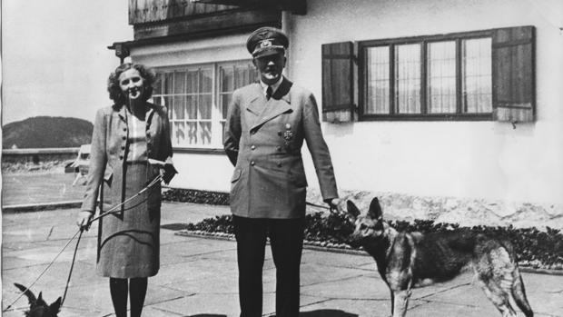 La austera boda de Hitler y Eva Braun que estremeció al nazismo