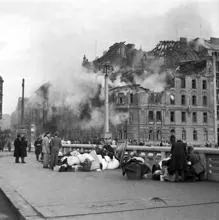 Bombardeo de Praga, en 1945