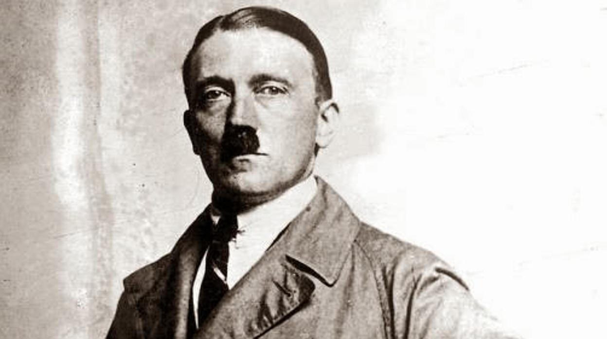 La absurda opinión de Hitler sobre la Inquisición y el genocidio español de Hernán Cortés