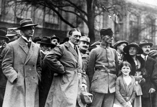 ¿Por qué Alemania votó nazi? Las dolorosas mentiras del ascenso de Hitler