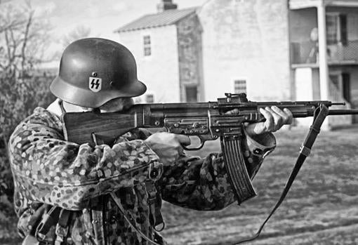 Nazi vs americano: ¿cuál era el soldado más letal y mejor armado de la Segunda Guerra Mundial?