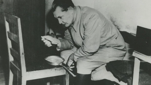 En la mente de la bestia: el psiquiatra que entrevistó a los jerarcas nazis antes morir en la horca