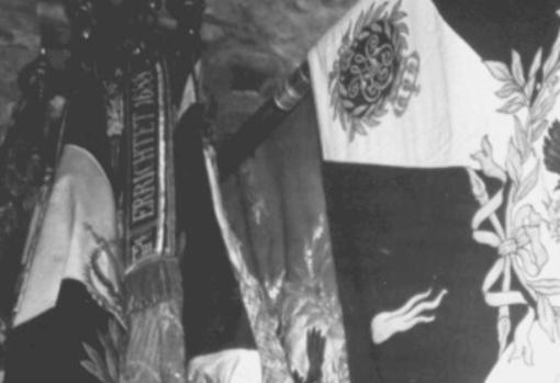 Algunos estandartes presentes en la cripta