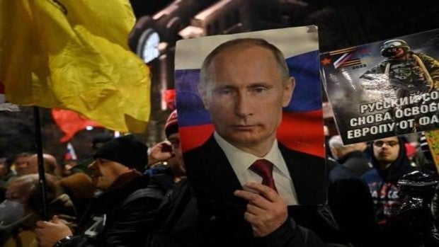 La imagen de Vladimir Putin en una de las protestas contra su invasión.