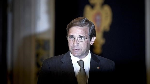 Passos Coelho tras reunirse con el presidente Cavaco Silva el 6 de octubre