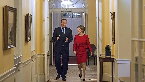 Cameron y Sturgeon este lunes en el 10 de Downing Street