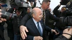 Blatter, acosado por la prensa ante de su compadecencia