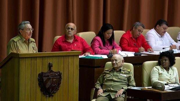 Raúl Castro pronuncia su discurso de fin de año ante la Asamblea Nacional de Cuba