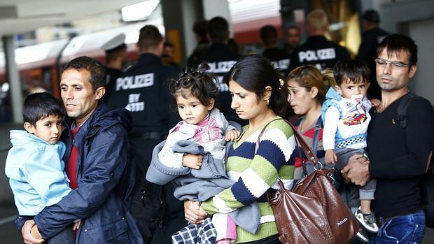 Refugidos tras llegar el pasado septiembre a una estación de Múnich