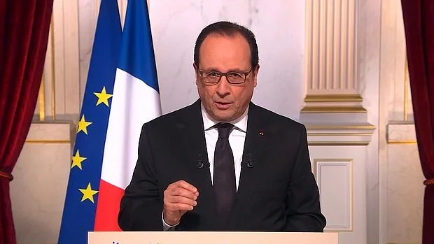 Hollande vuelve a homenajear a las víctimas del yihadismo en medio de una ola de patriotismo