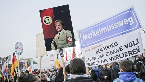 Vista de la manifestación del movimiento islamófobo "Pegida" en Dresde