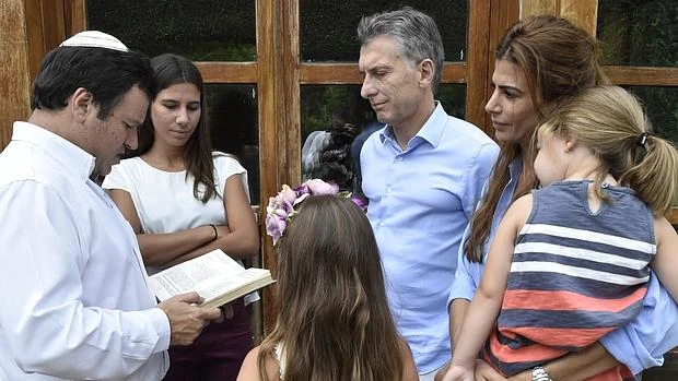 El presidente Macri, durante la reunión con las hijas de Alberto Nisman