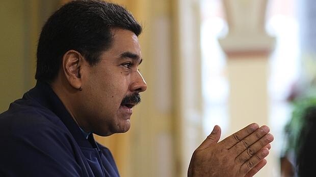Nicolás Maduro hablando en una reunión con parte de su gabinete ministerial