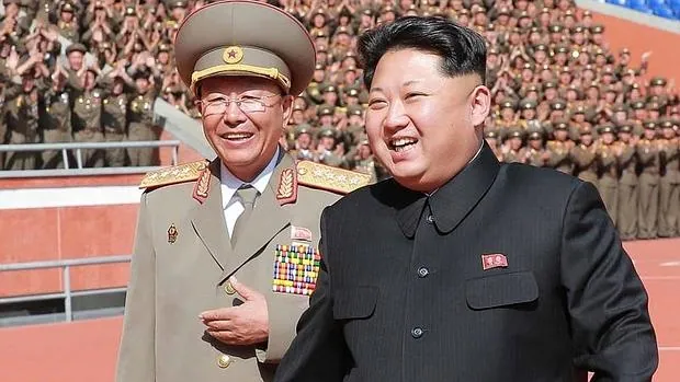 Kim Jong-Un asiste a un desfile el pasado mes de octubre