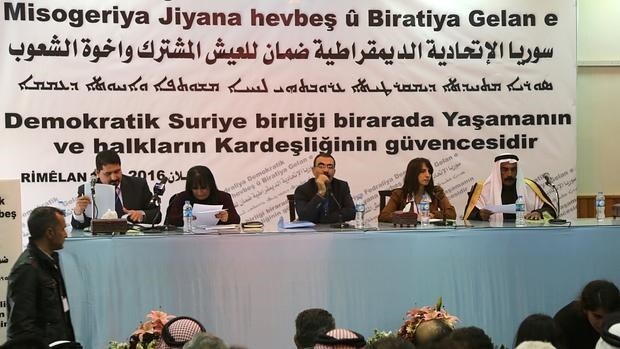 Asamblea kurda en Siria donde se ha votado por un sistema federal