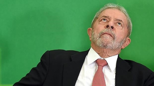 Dos jueces anulan de forma cautelar el nombramiento de Lula como ministro