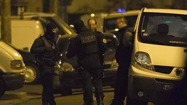 La Policía francesa arresta a un hombre en París y desmantela un proyecto de atentado