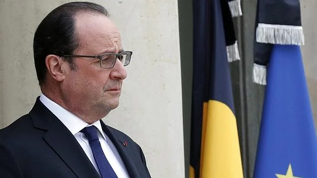 Hollande afirma que la red yihadista de París y Bruselas va «camino de ser destruida»