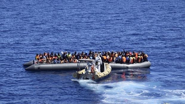 Más de cien inmigrantes mueren en el Mediterráneo intentando cruzar de Libia a Italia