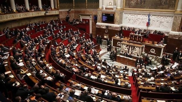 El Parlamento francés prorroga el estado de emergencia dos meses más para proteger la Eurocopa y el Tour