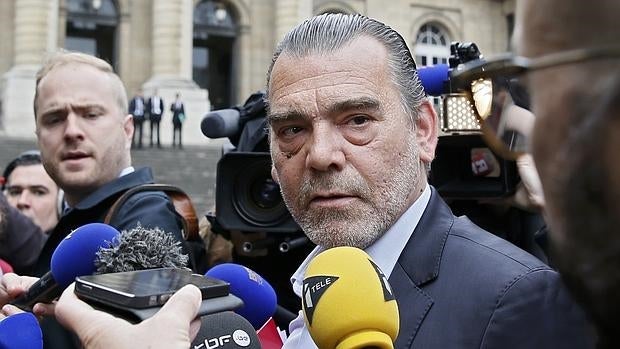 El abogado de Salah Abdeslam, Frank Berton, responde a los periodistas