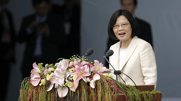 La nueva presidenta de Taiwán, Tsai Ing-wen, durante la ceremonia de posesión del cargo